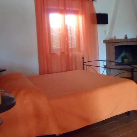 Podere Oca Bianca * بيشا رومانا